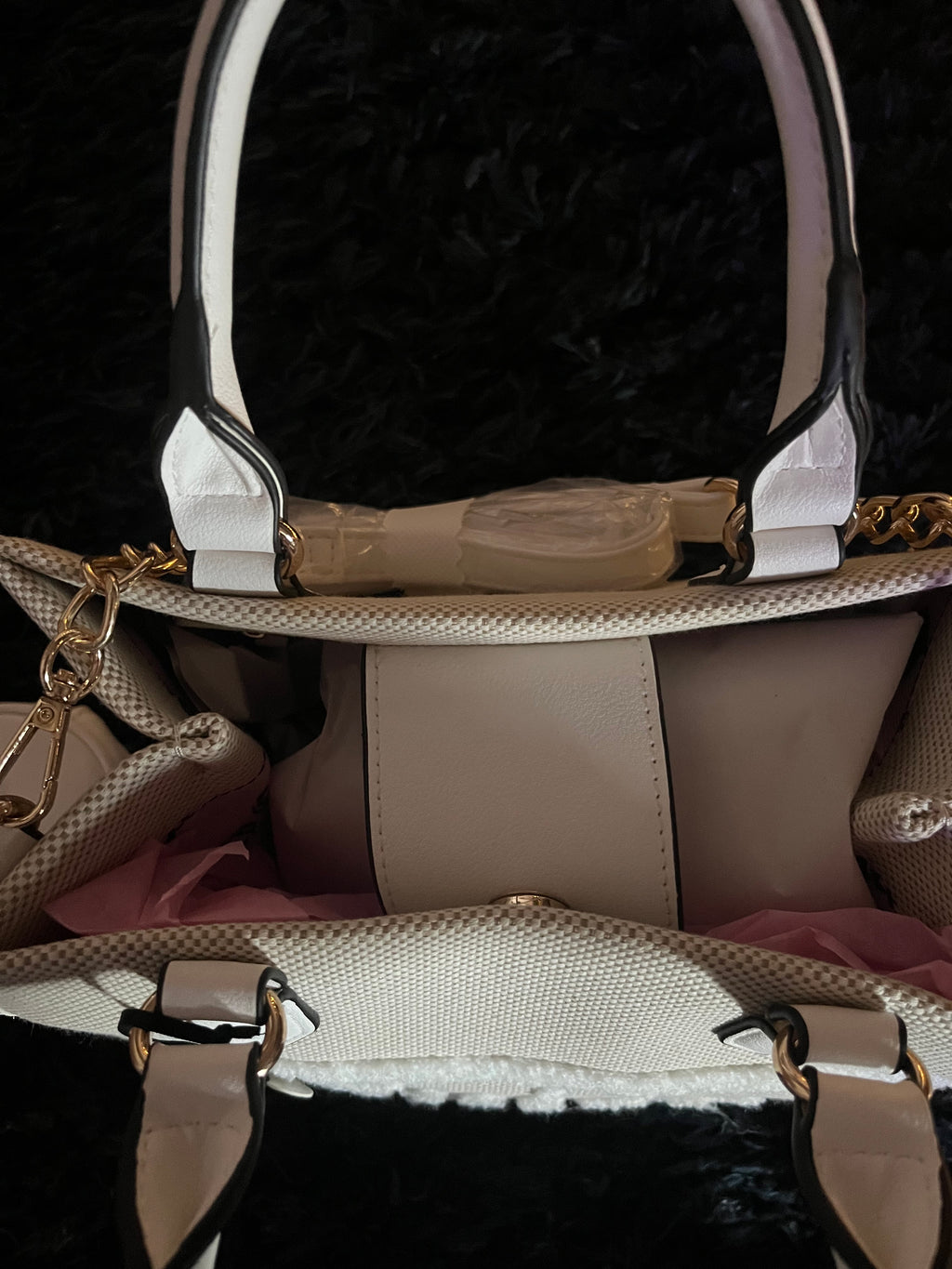 ♡ Juicy Couture Beige Crossbody Bag w Adjustable Strap – Chic Everyday Design ♡