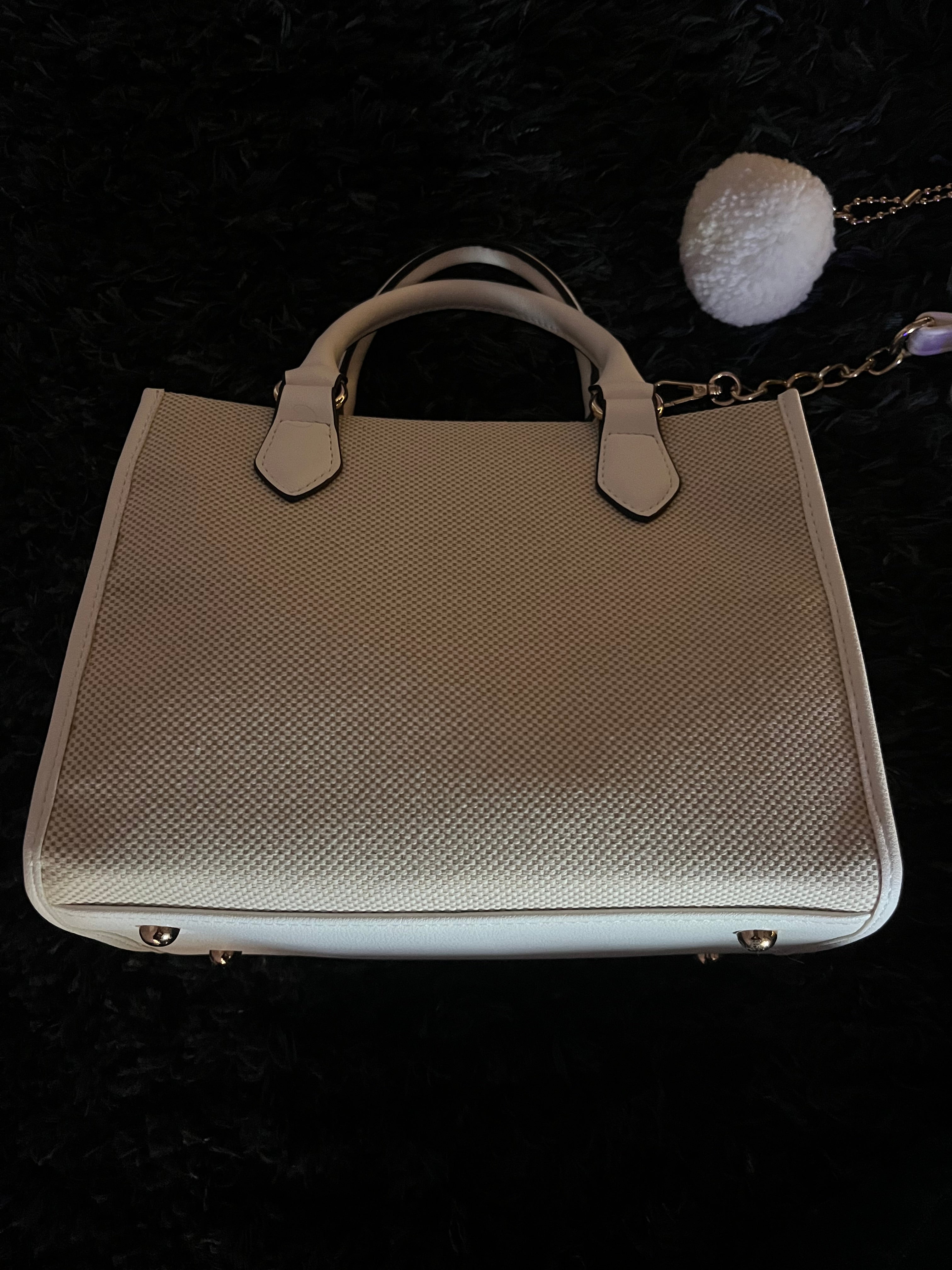 ♡ Juicy Couture Beige Crossbody Bag w Adjustable Strap – Chic Everyday Design ♡