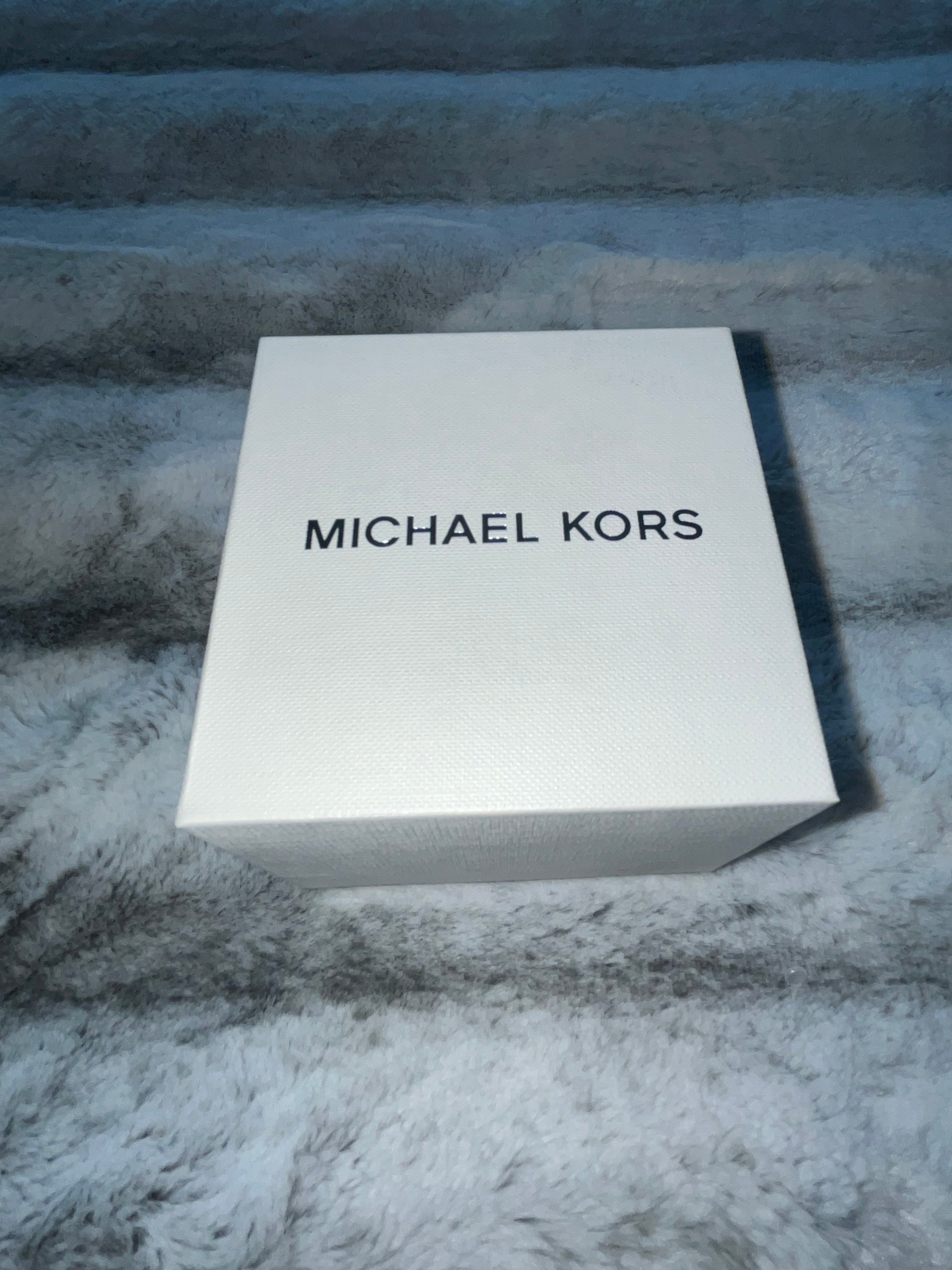 ♡ Pre-Owned Michael Kors Oversized Brynn Watch | Flashy Silver-Tone Stainless Steel with Pavé Crystals ♡