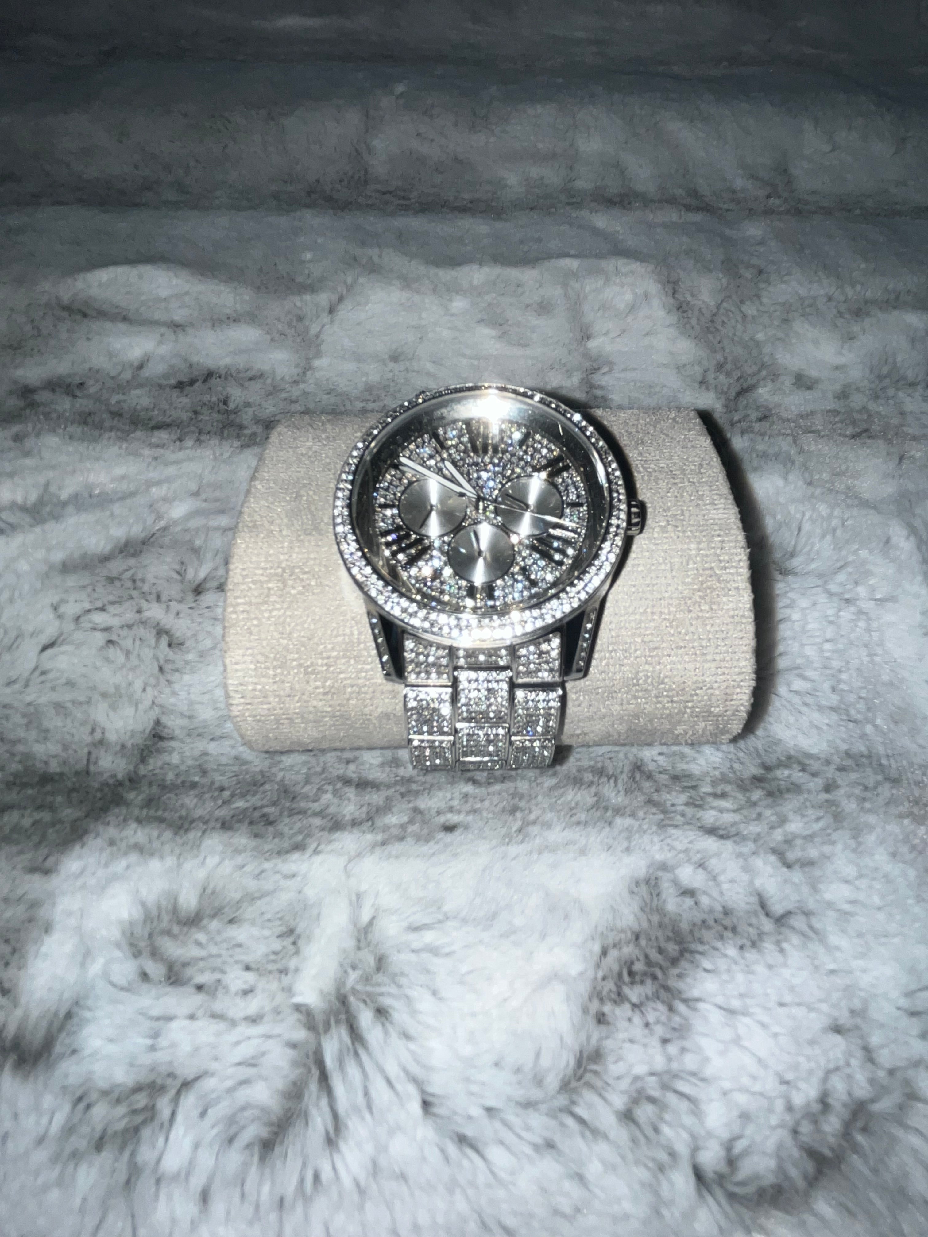 ♡ Pre-Owned Michael Kors Oversized Brynn Watch | Flashy Silver-Tone Stainless Steel with Pavé Crystals ♡