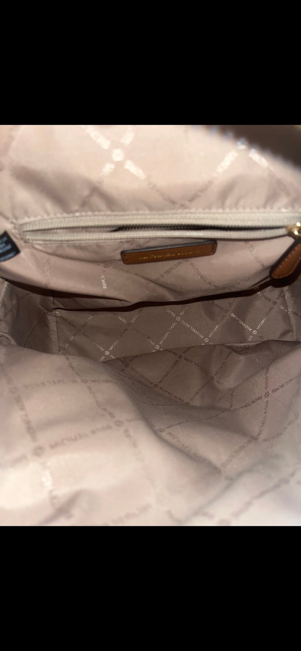 ♡ Michael Kors Sheila Medium Size Signature Backpack - Brown Original Monogram ♡