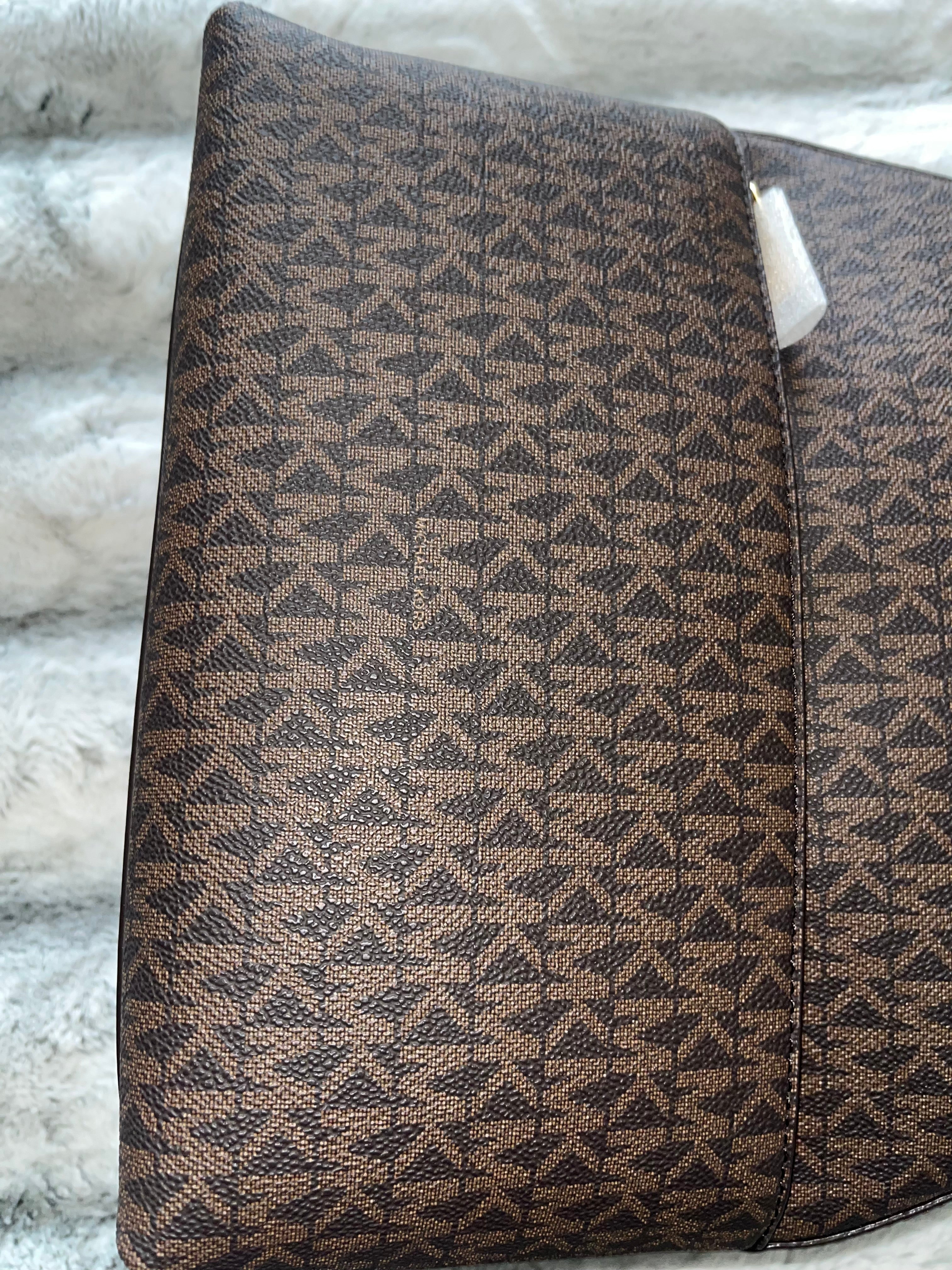 ♡ Michael Kors Sheila Medium Size Signature Backpack - Brown Original Monogram ♡