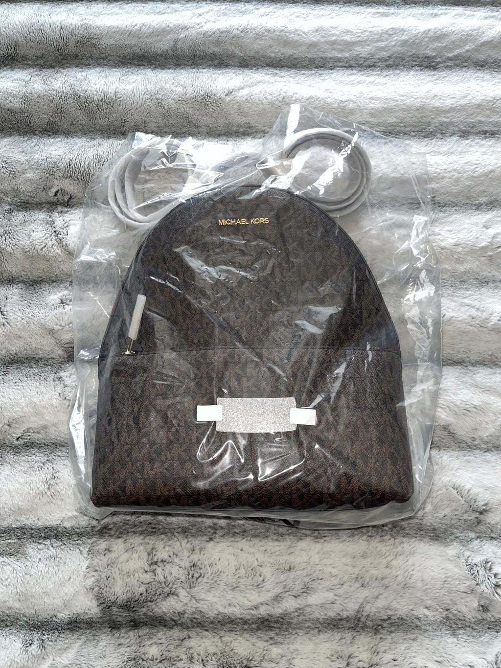 ♡ Michael Kors Sheila Medium Size Signature Backpack - Brown Original Monogram ♡