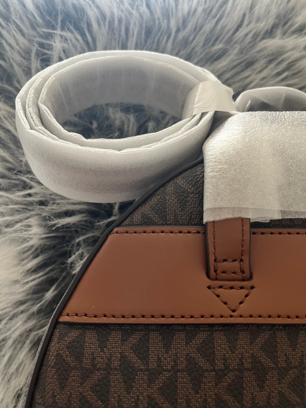 ♡ Michael Kors Sheila Medium Size Signature Backpack - Brown Original Monogram ♡