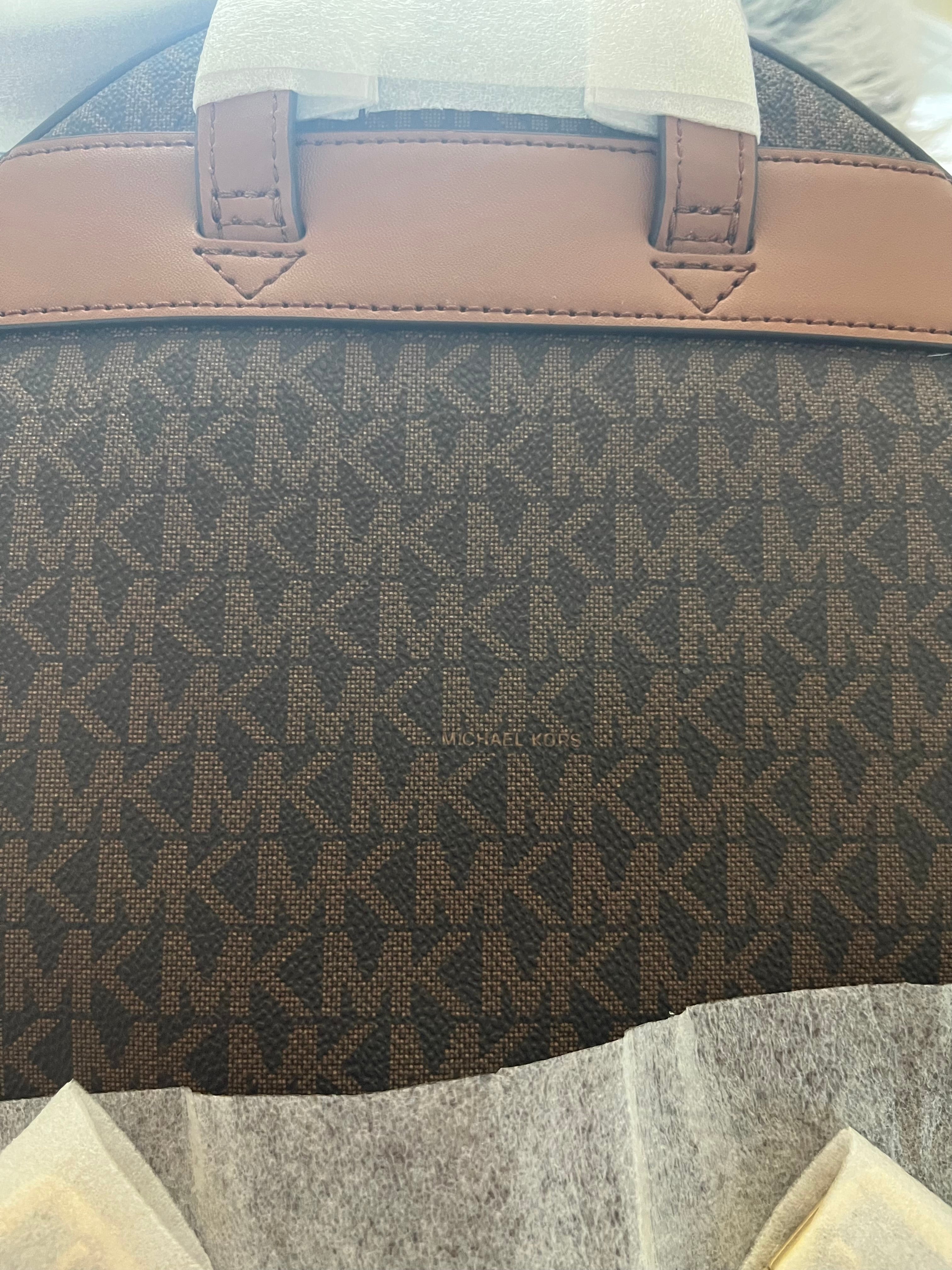 ♡ Michael Kors Sheila Medium Size Signature Backpack - Brown Original Monogram ♡