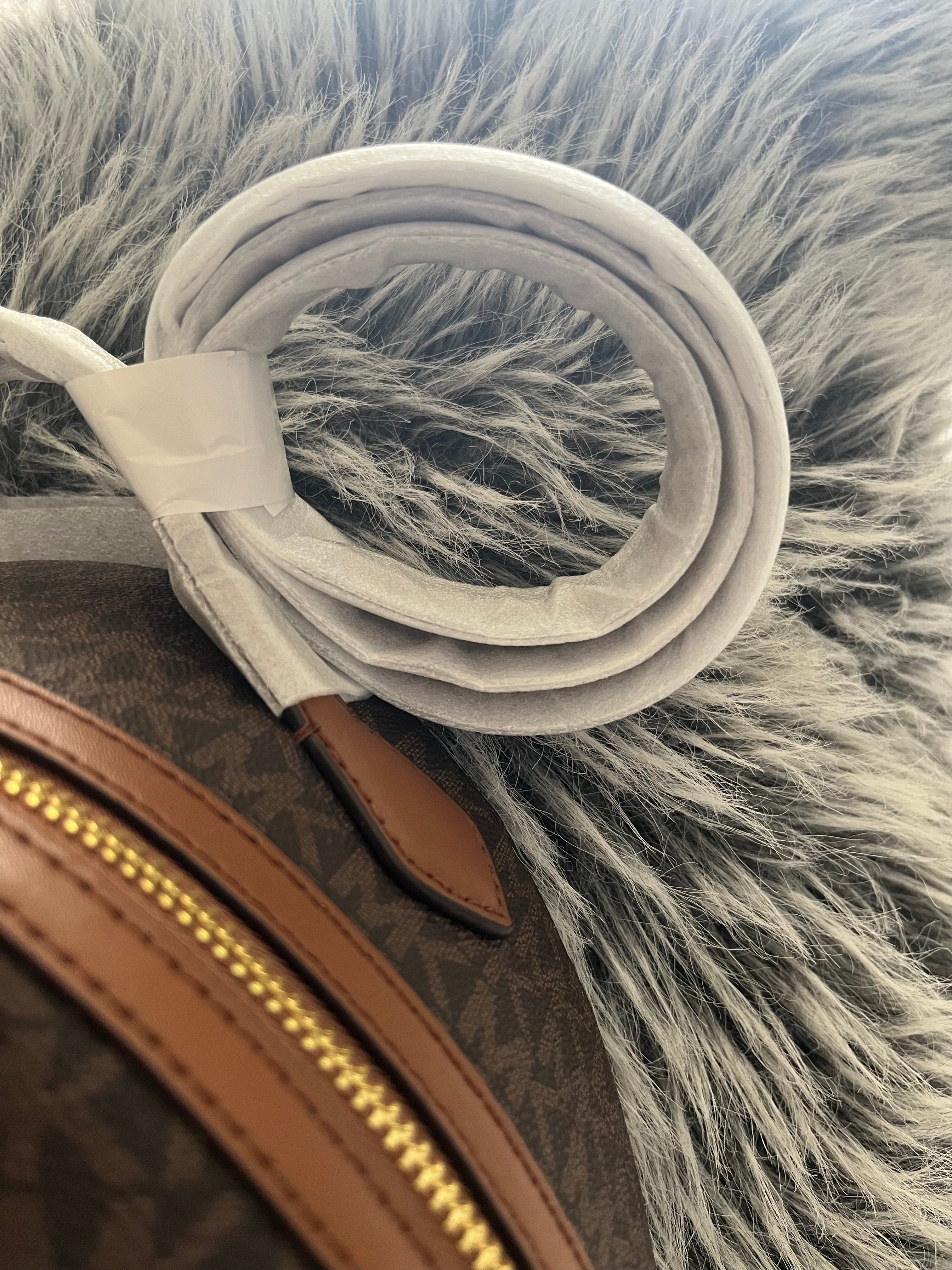 ♡ Michael Kors Sheila Medium Size Signature Backpack - Brown Original Monogram ♡