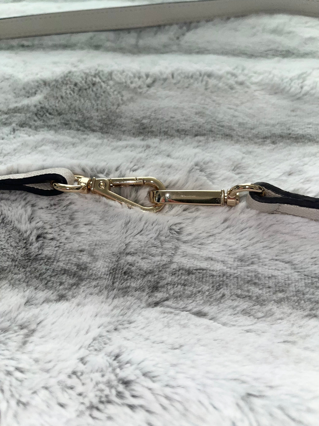 ♡ Nine West Small White Cream Shoulder Bag Chic Luxury Classic Elegant Purse ♡