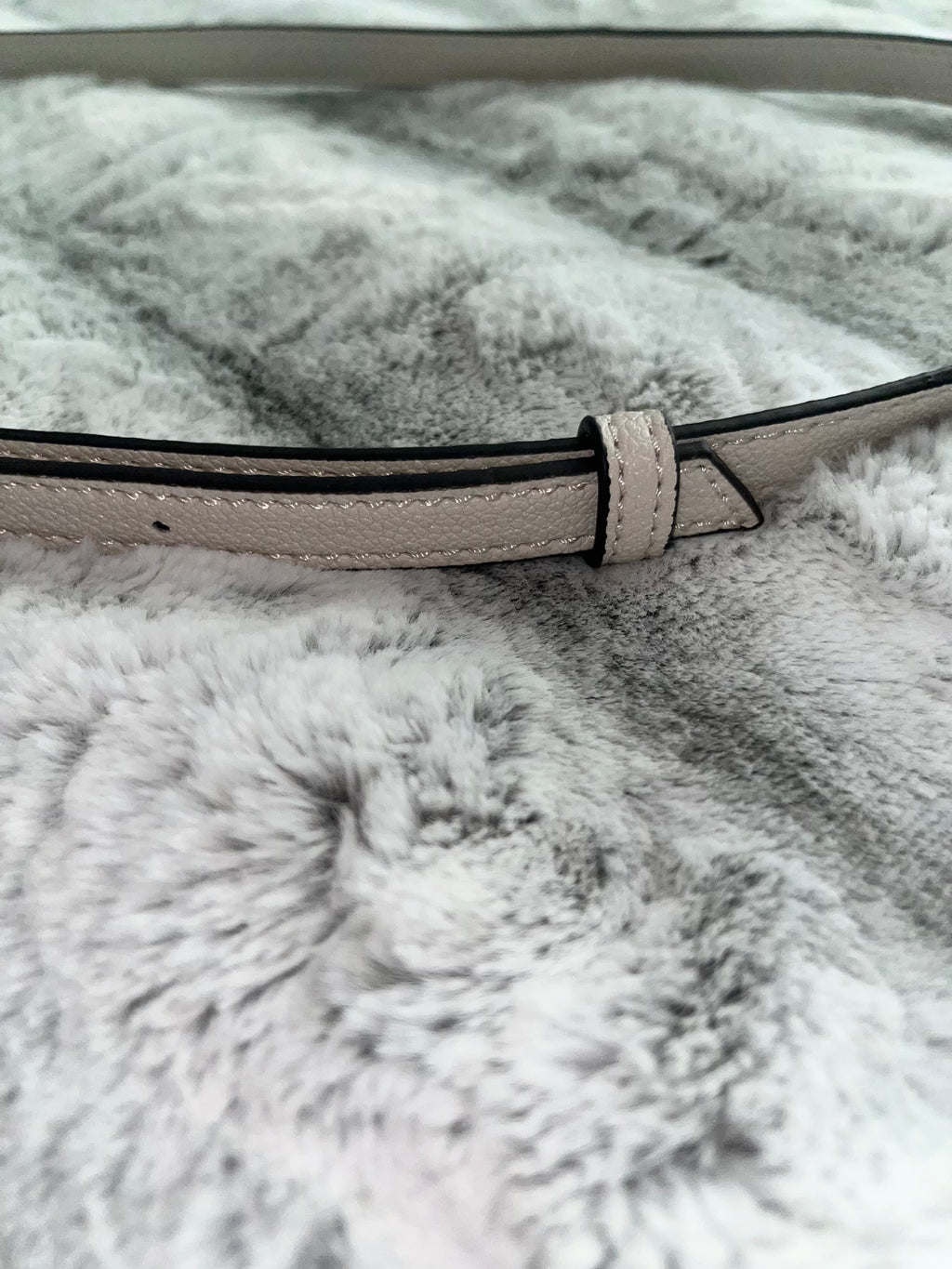 ♡ Nine West Small White Cream Shoulder Bag Chic Luxury Classic Elegant Purse ♡