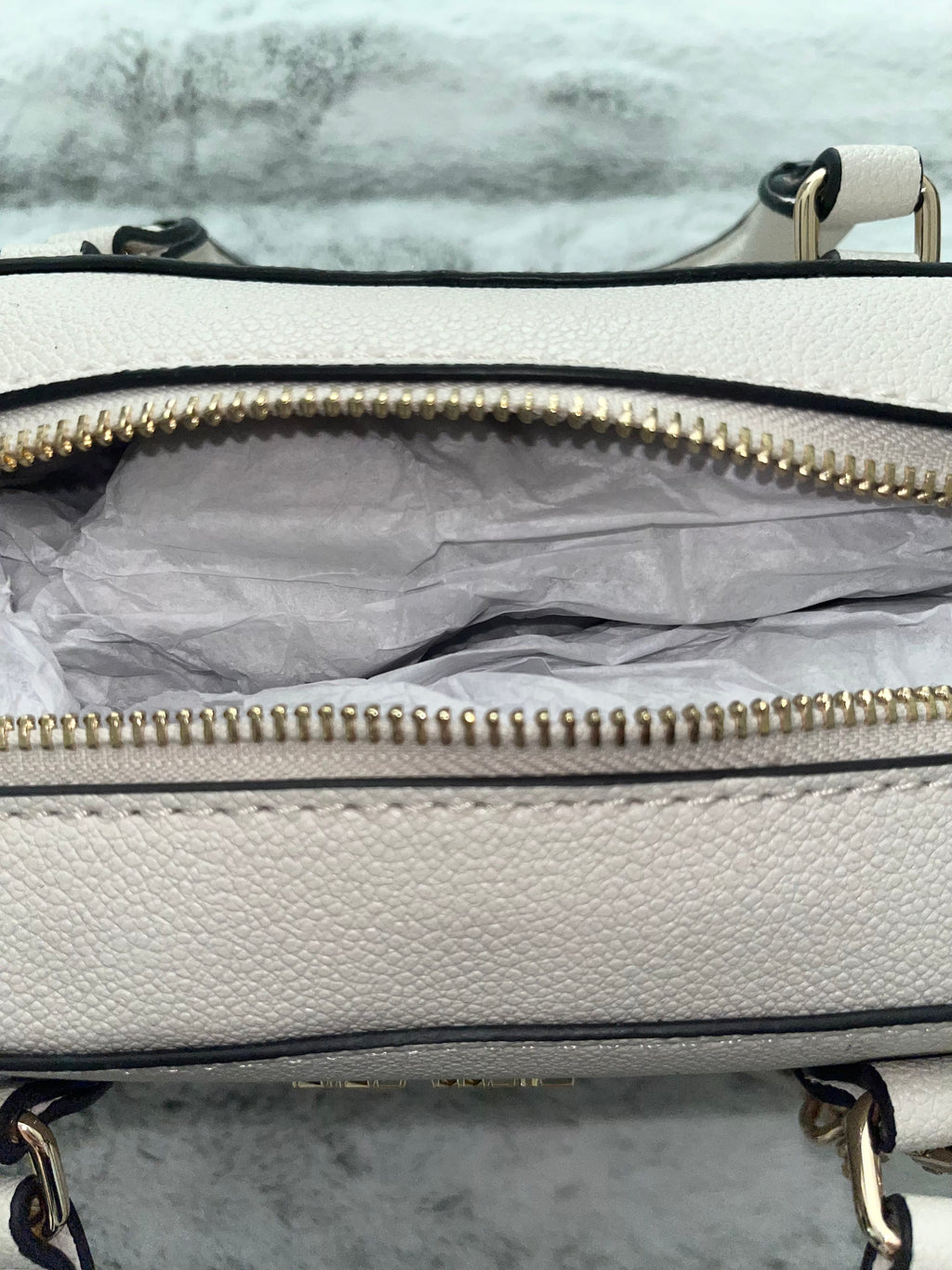 ♡ Nine West Small White Cream Shoulder Bag Chic Luxury Classic Elegant Purse ♡