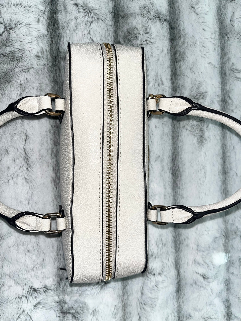 ♡ Nine West Small White Cream Shoulder Bag Chic Luxury Classic Elegant Purse ♡